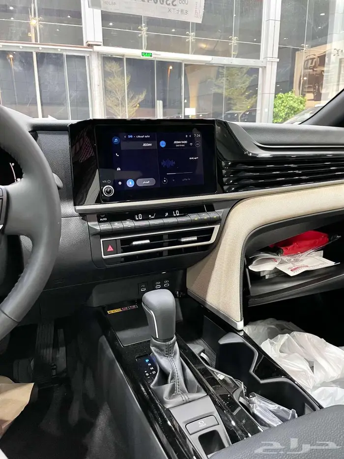 تويوتا كامري LE بنزين سعودي 2025 ( ابيض - تيتانيوم ) 27