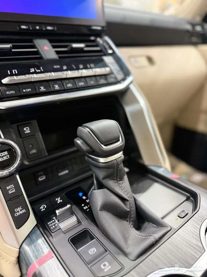 تويوتا لاندكروزر VXR هايبرد سعودي 2025 12