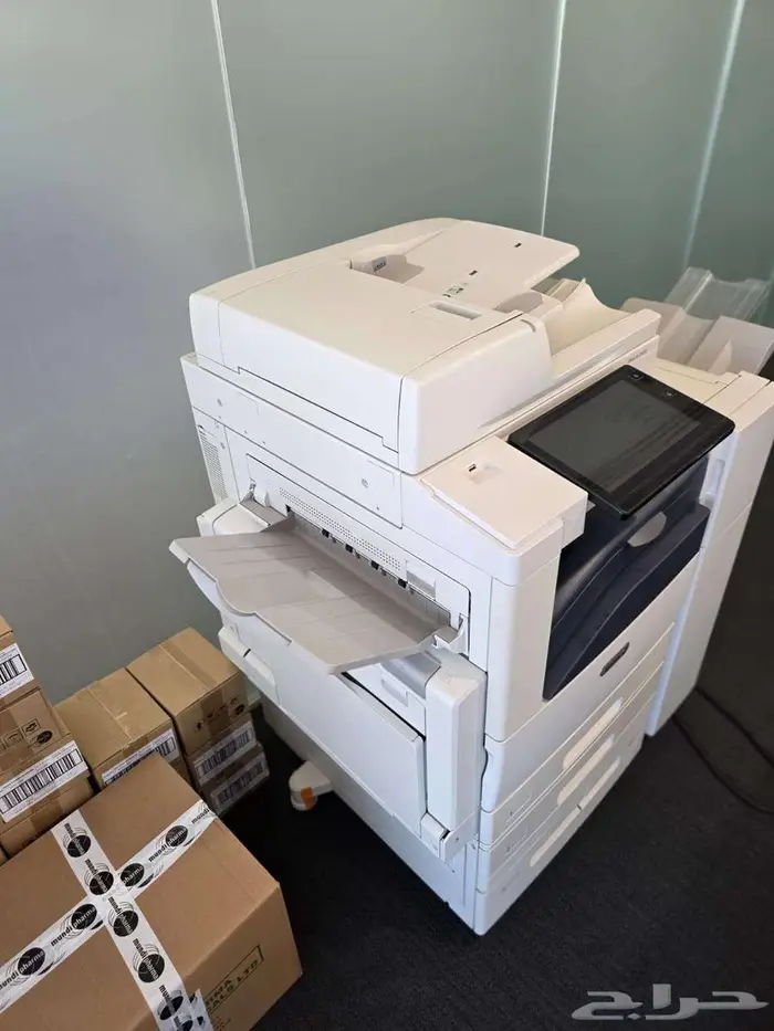 طابعة من شركة xerox مديل C8055 2