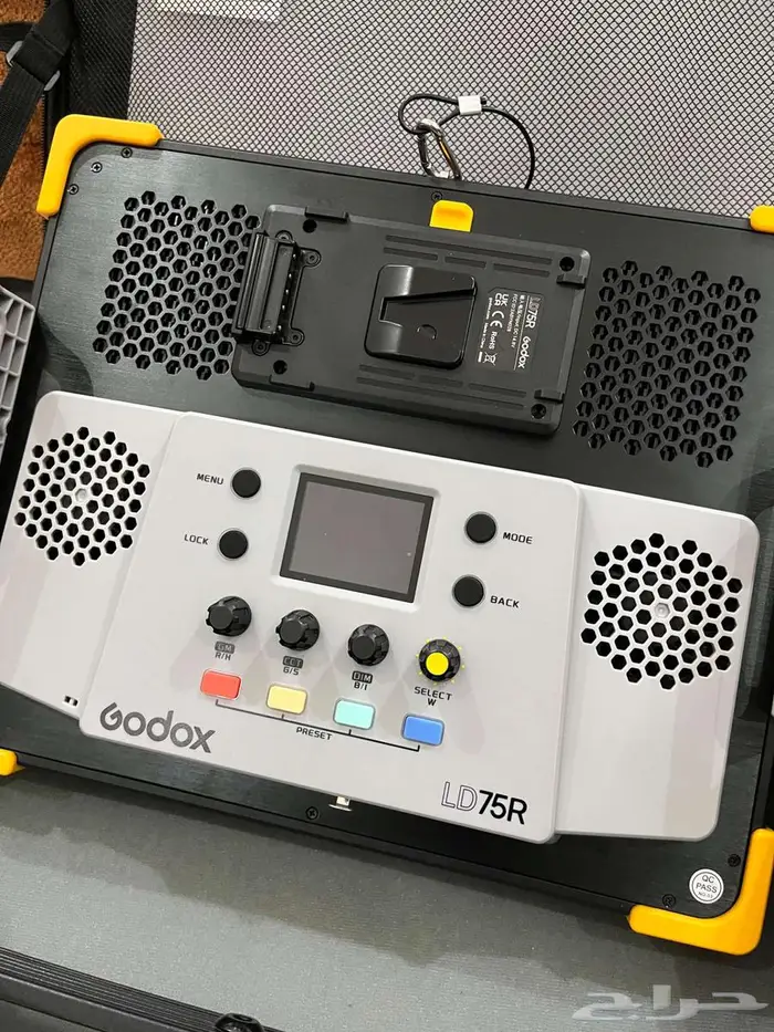إضاءات Godox LD75R جودوكس RGB وستاندات 10