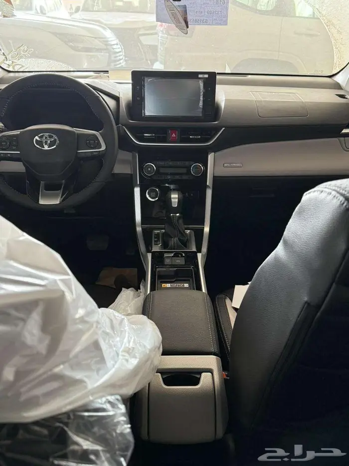 تويوتا فيلوز GLX 2025 4