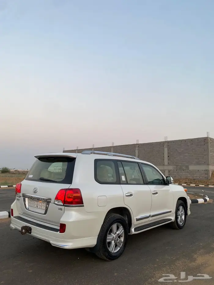 للبيع لاندكروزر 2014 2