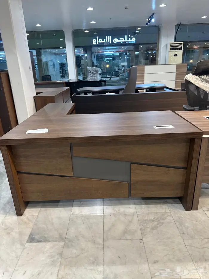 مكتب طقم مودرن ك ل  مقاس موجود مع توصيل وتركيب 14