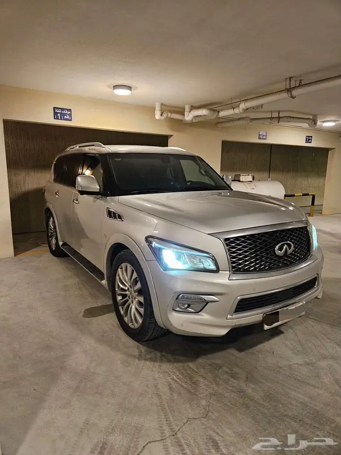 انفينتي QX80 2015 سعودي فل كامل أعلي فئة بحالة الوكالة 0