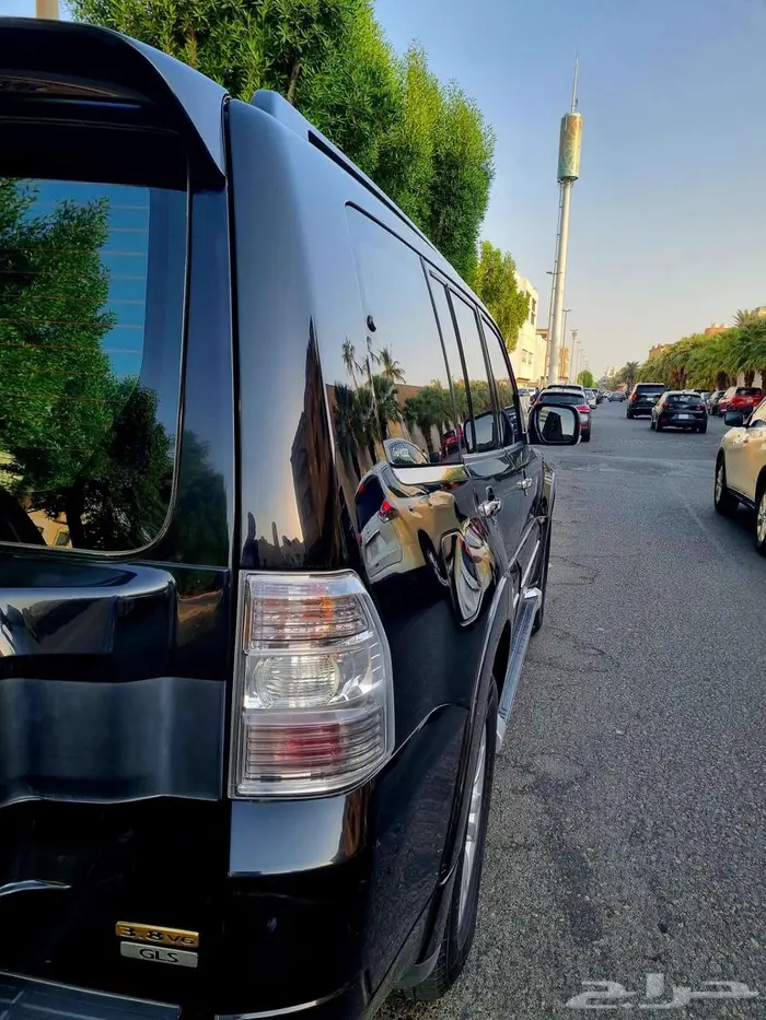 130k كم باجيرو 2016 GLX 3.8 8