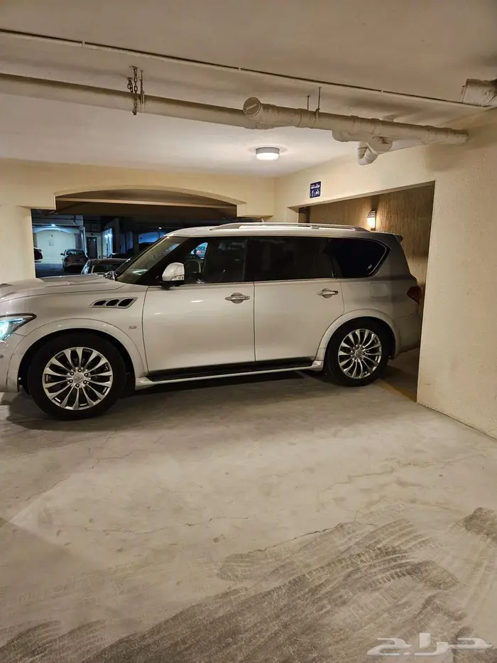 انفينتي QX80 2015 فل كامل بحالة الوكالة 10