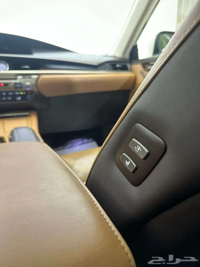 لكزس ES350 2017 35