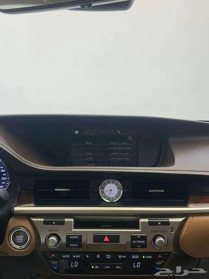 لكزس ES350 2017 23