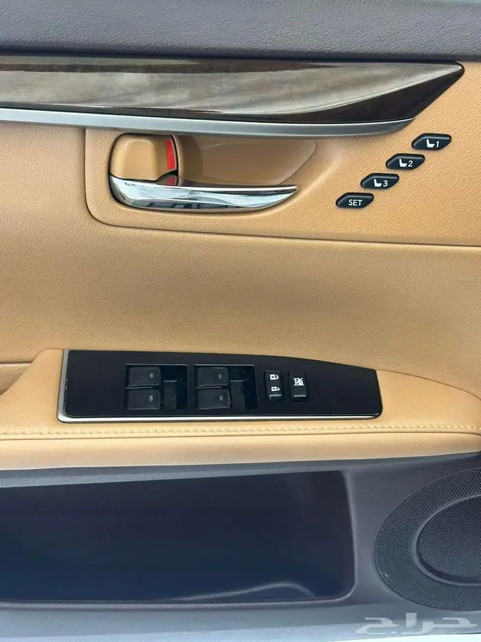 لكزس ES350 2017 39
