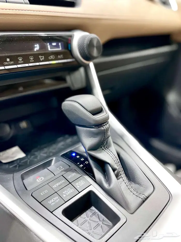 تويوتا راف فور LE دبل سعودي 2025 15