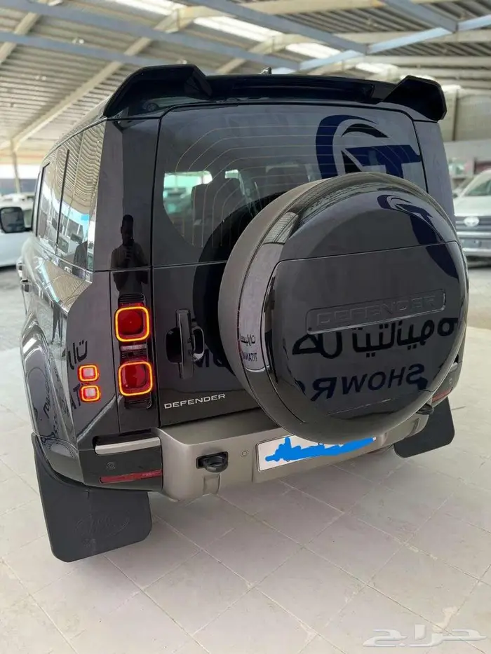 ديفندر 2025 اماراتي 3