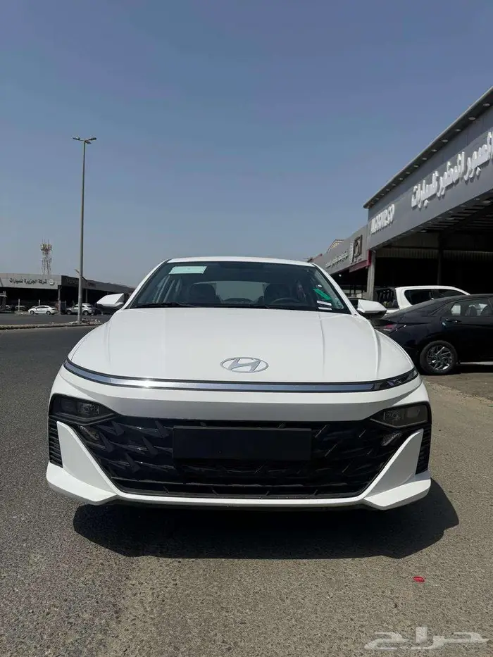 هيوانداى اكسنت فليت 1500 cc ابيض موديل 2026 3