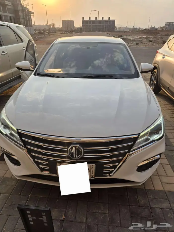 للبيع سياره MG 2