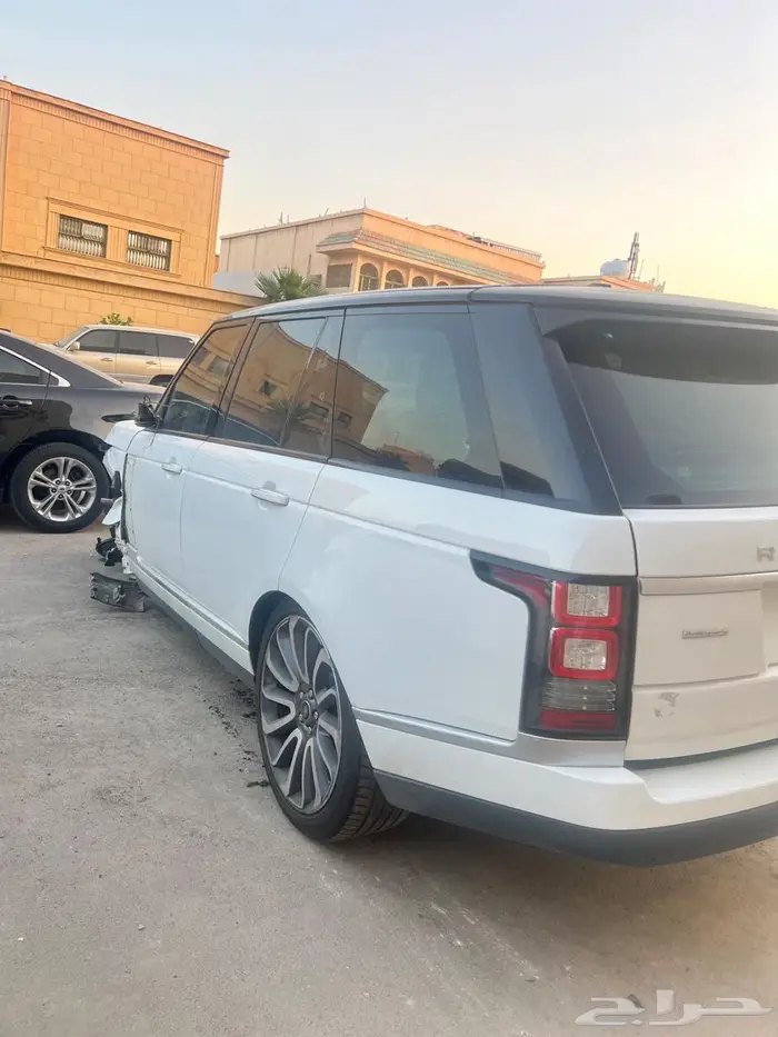 رنج روفر مصدوم 510 فوج 4