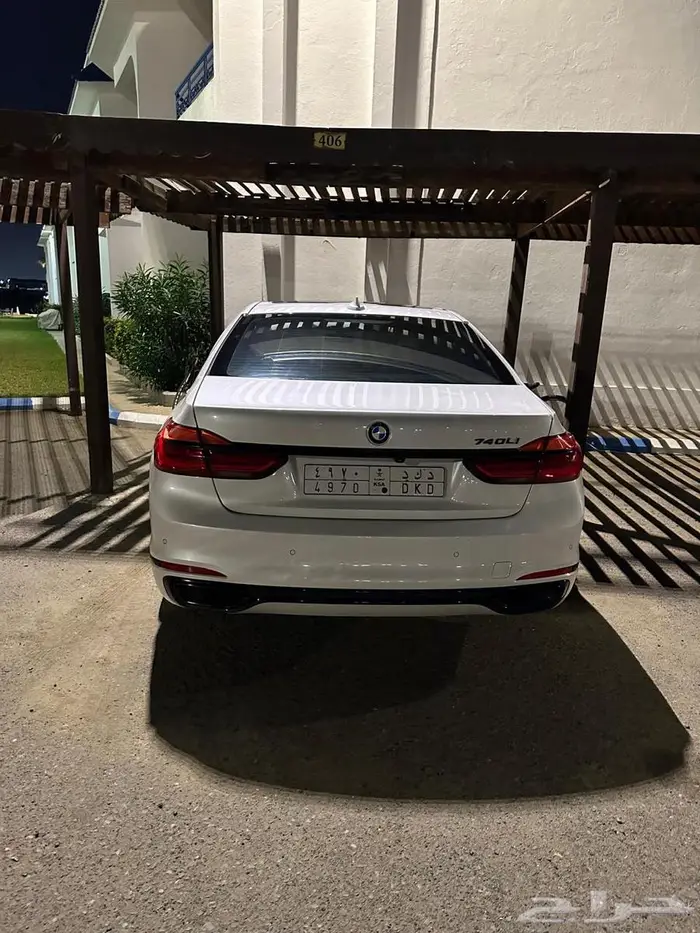 بي ام 730 2016 9