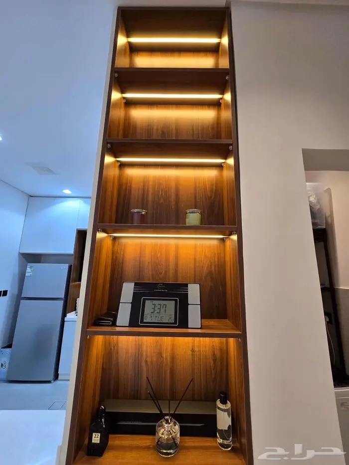 شقة فاخرة للإيجار حي السلامة 8