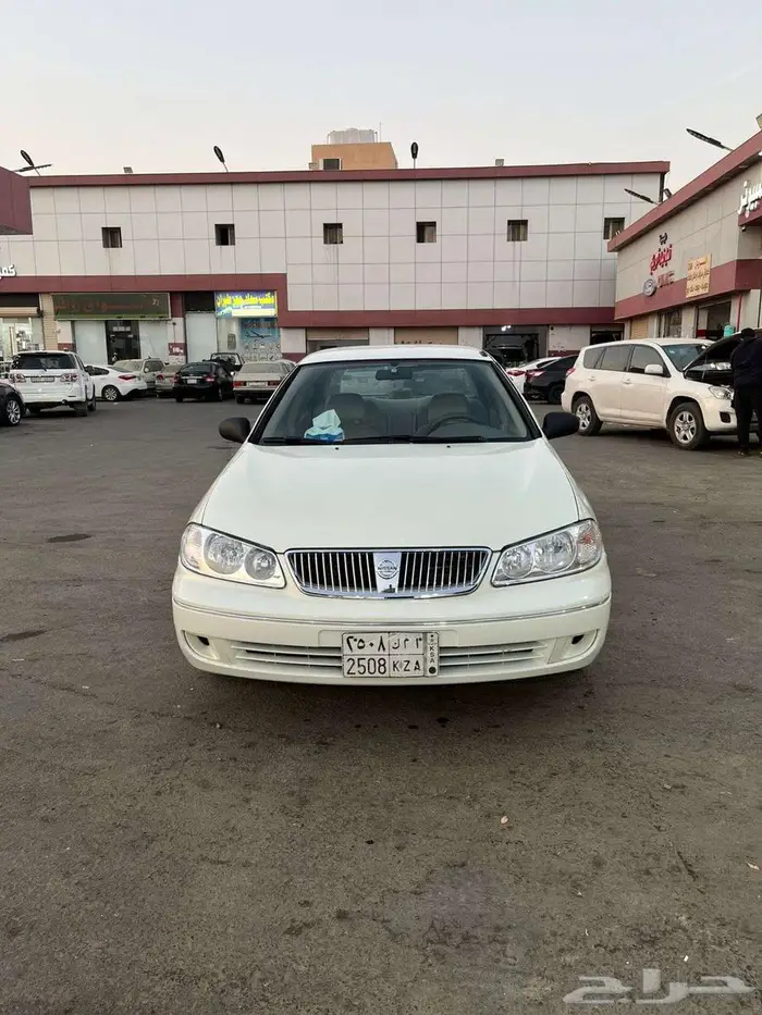 نيسان صني 2009 ياباني كلاسيك 3