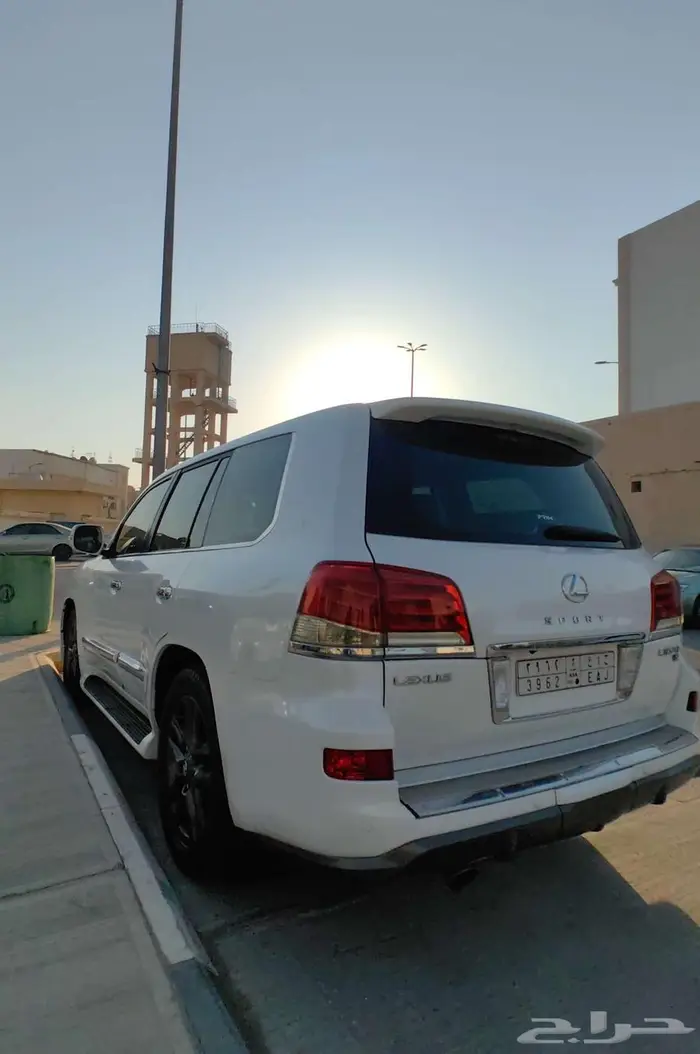 لكزس LX 570 موديل 2009 13