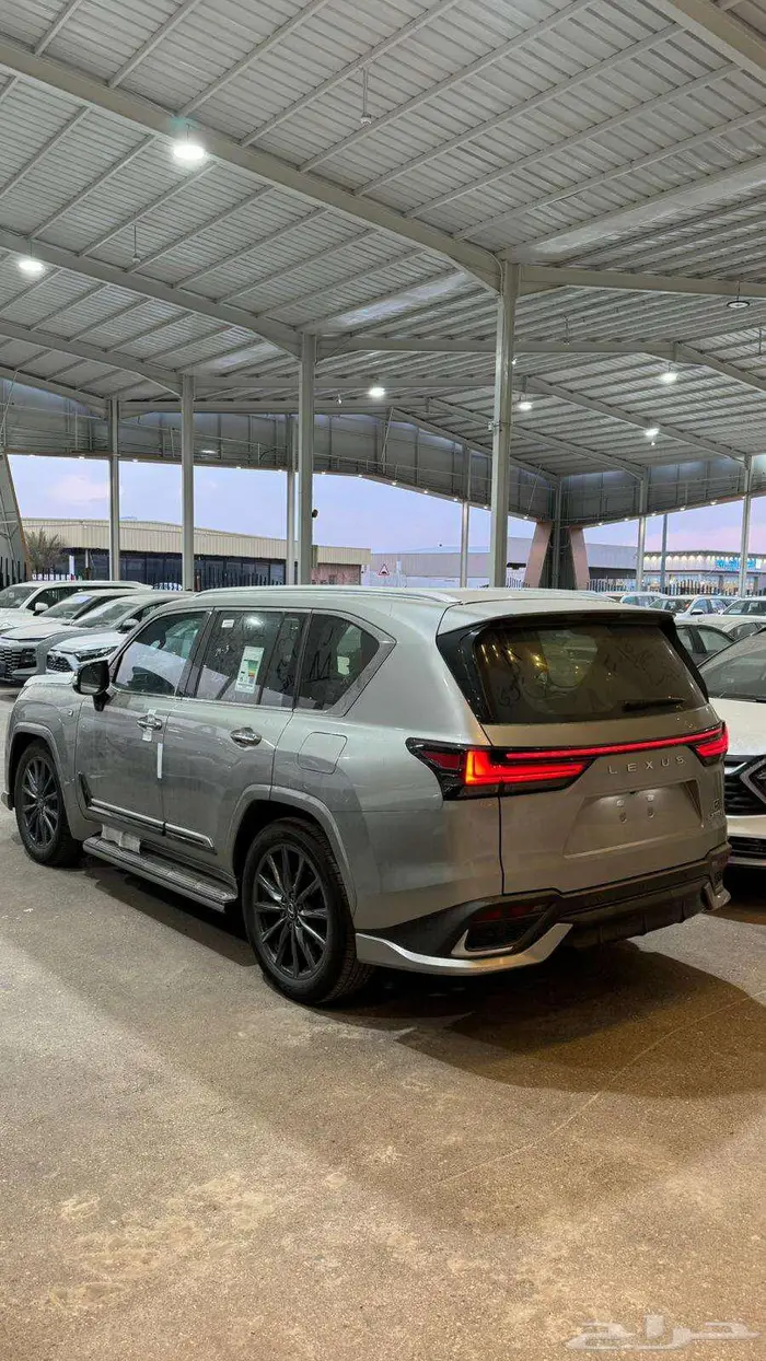 لكزس LX600 F SPORT كاش واقساط 50 50 عروض حصرية 6