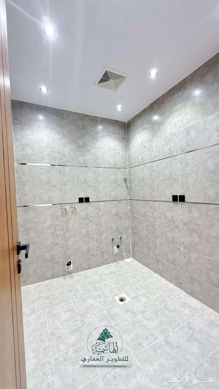 شقه ارضية فاخره للبيع ابها حي البديع 15