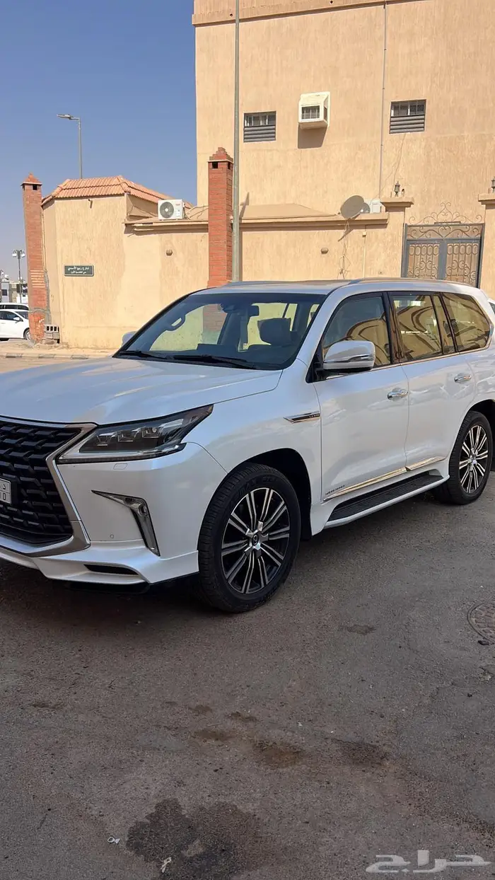 لكزس 2021 بريمي مخزن 3