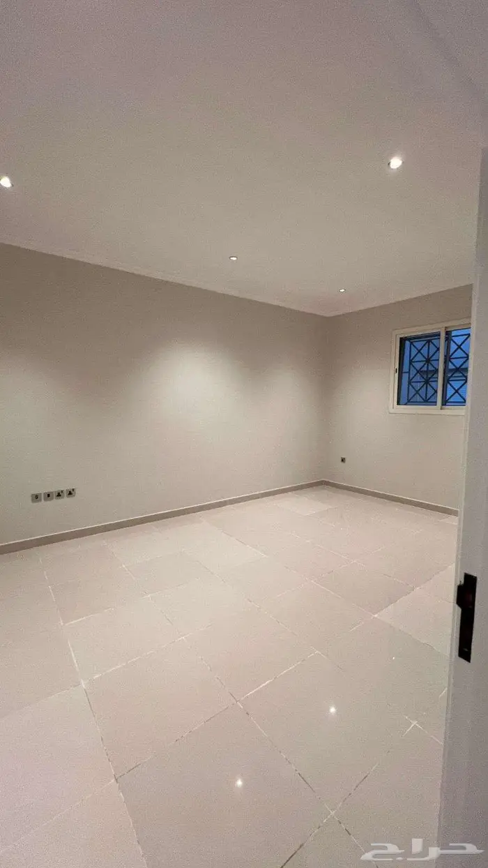 فيلا مميزة للبيع في حي العرض بالرياض 12