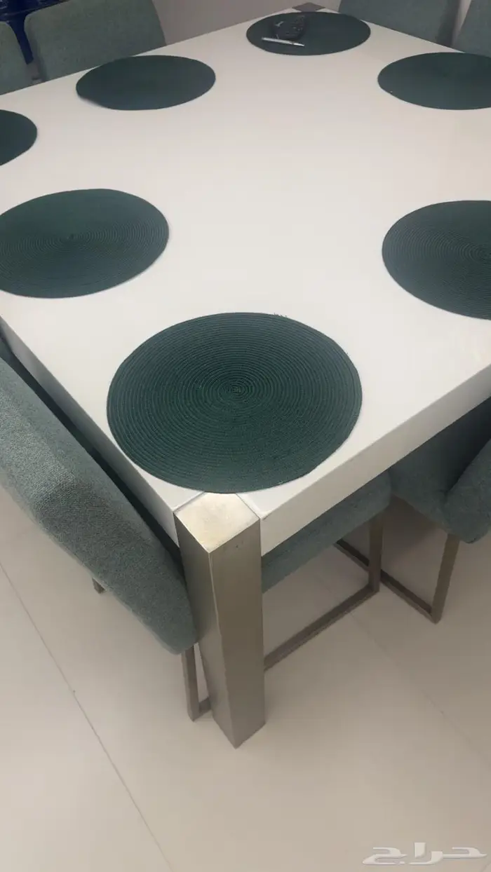 طاولة طعام 8 اشخاص 2