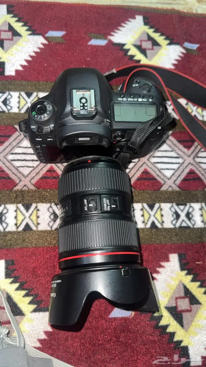 كمره كانون D5 للبيع 0