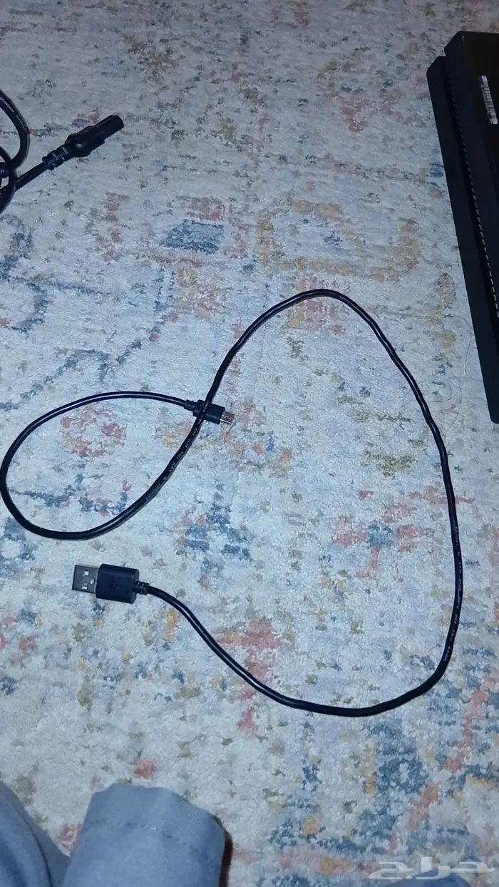 للبيع سوني 4 الصامل يجي 0