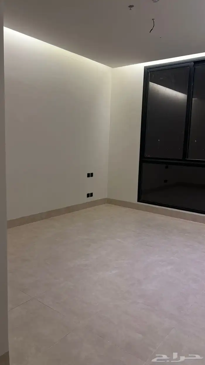 شقة مطله على البحر بسعر مميز 0