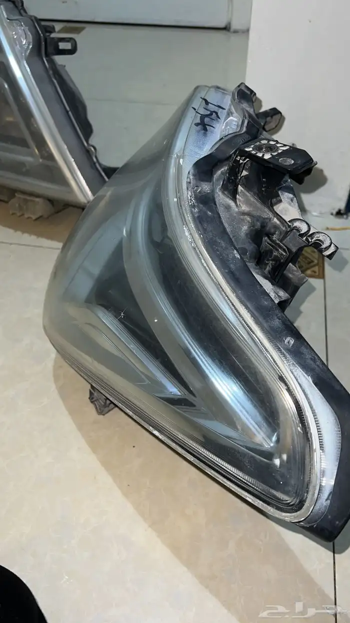 قطع نيسان بلاتينيوم 5