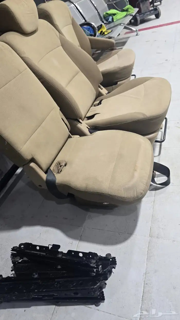 مقاعد مراتب كراسي وسط اتش ون 2