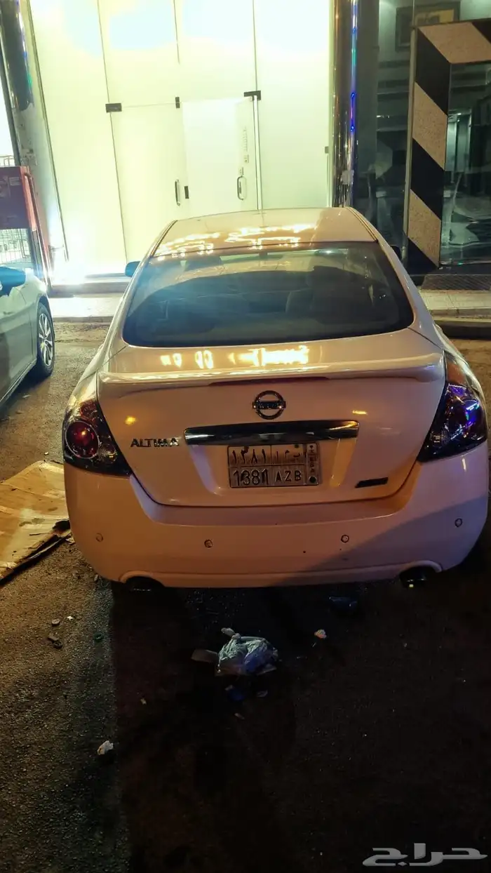 نيسان التيما موديل 2011 نظيفه جدا 1