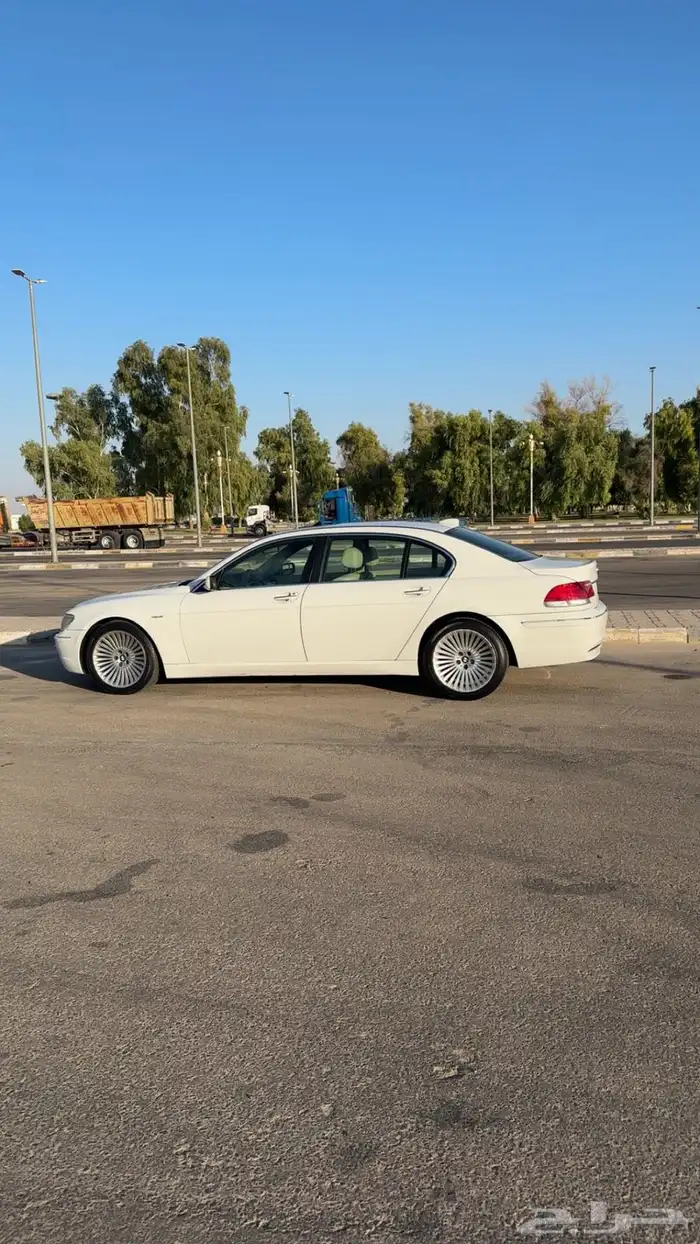سيارة BMW موديل 2007 12