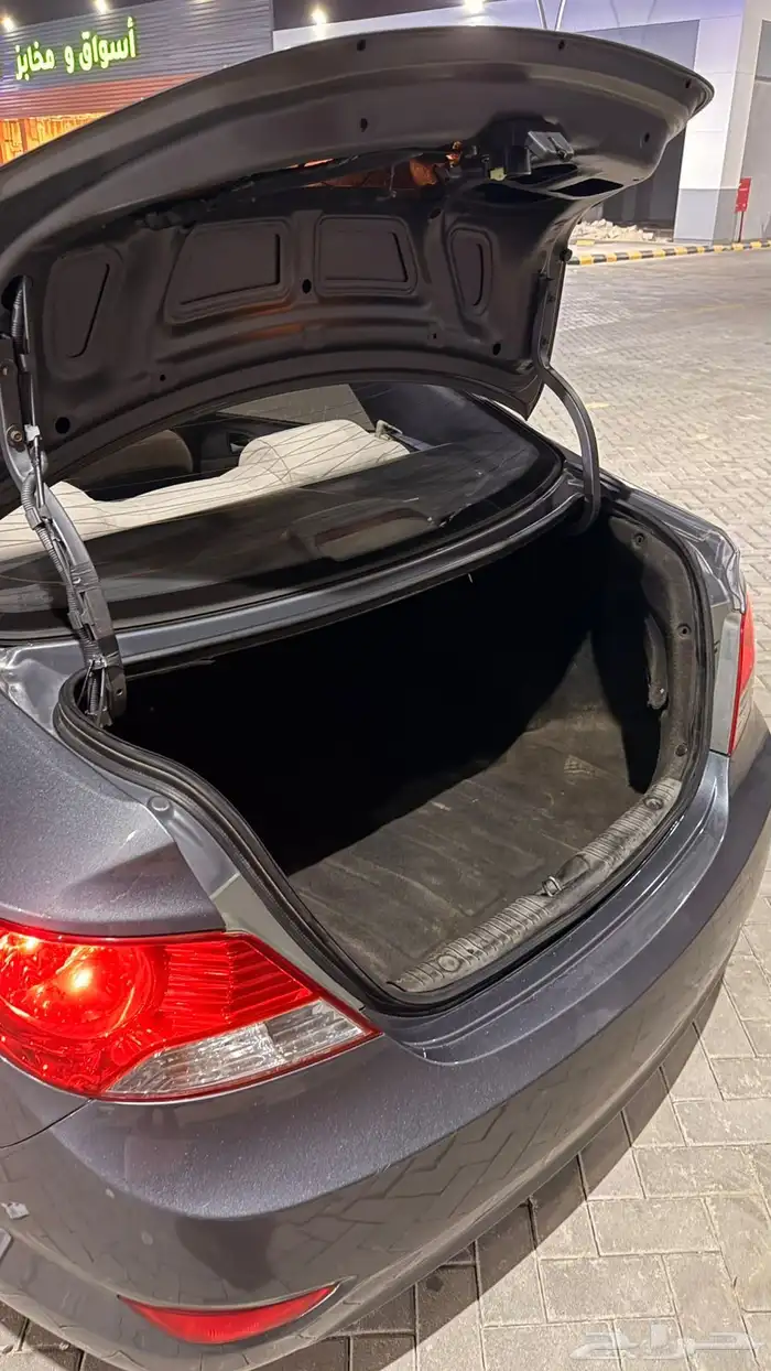 للبيع اكسنت 2017 10