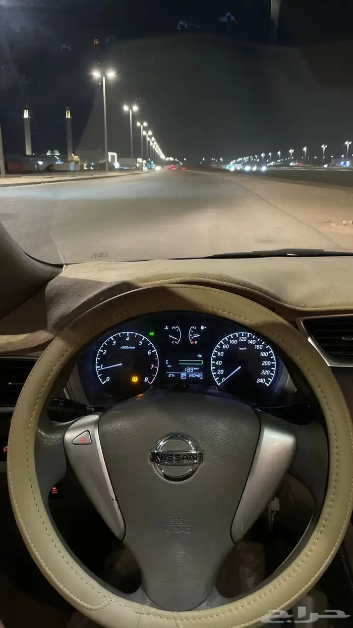 نيسان سنترا 4