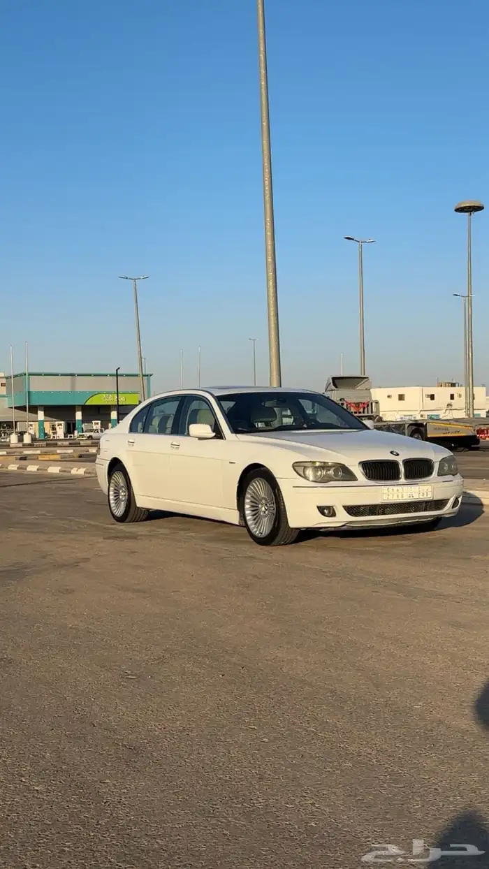 سيارة BMW موديل 2007 10