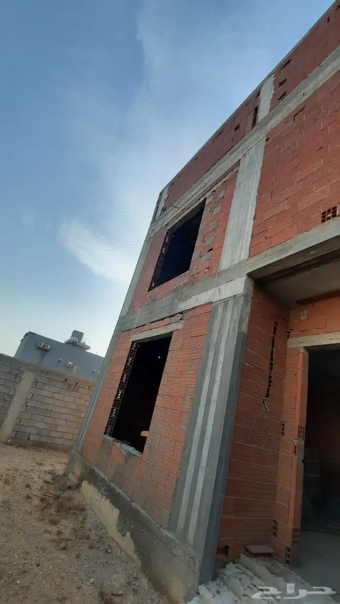 فيلا عظم للبيع في جده حي الرياض 19