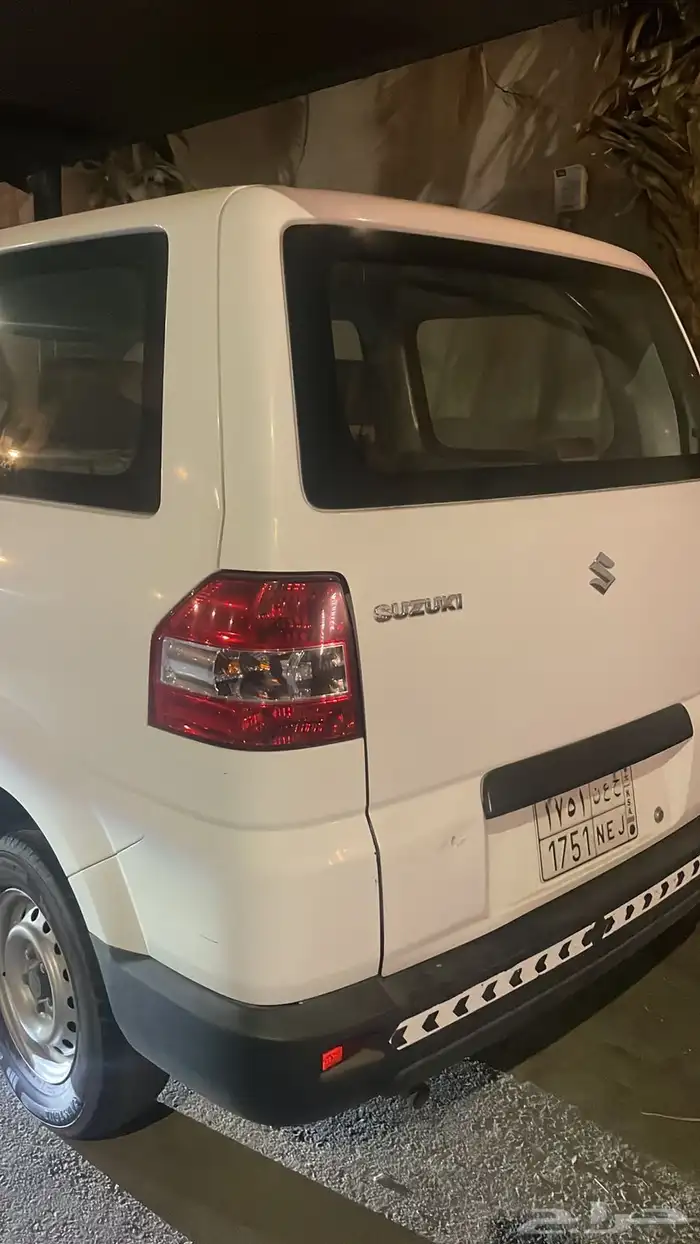 دباب سوزوكي موديل 2015 ممشى 144 الف 0
