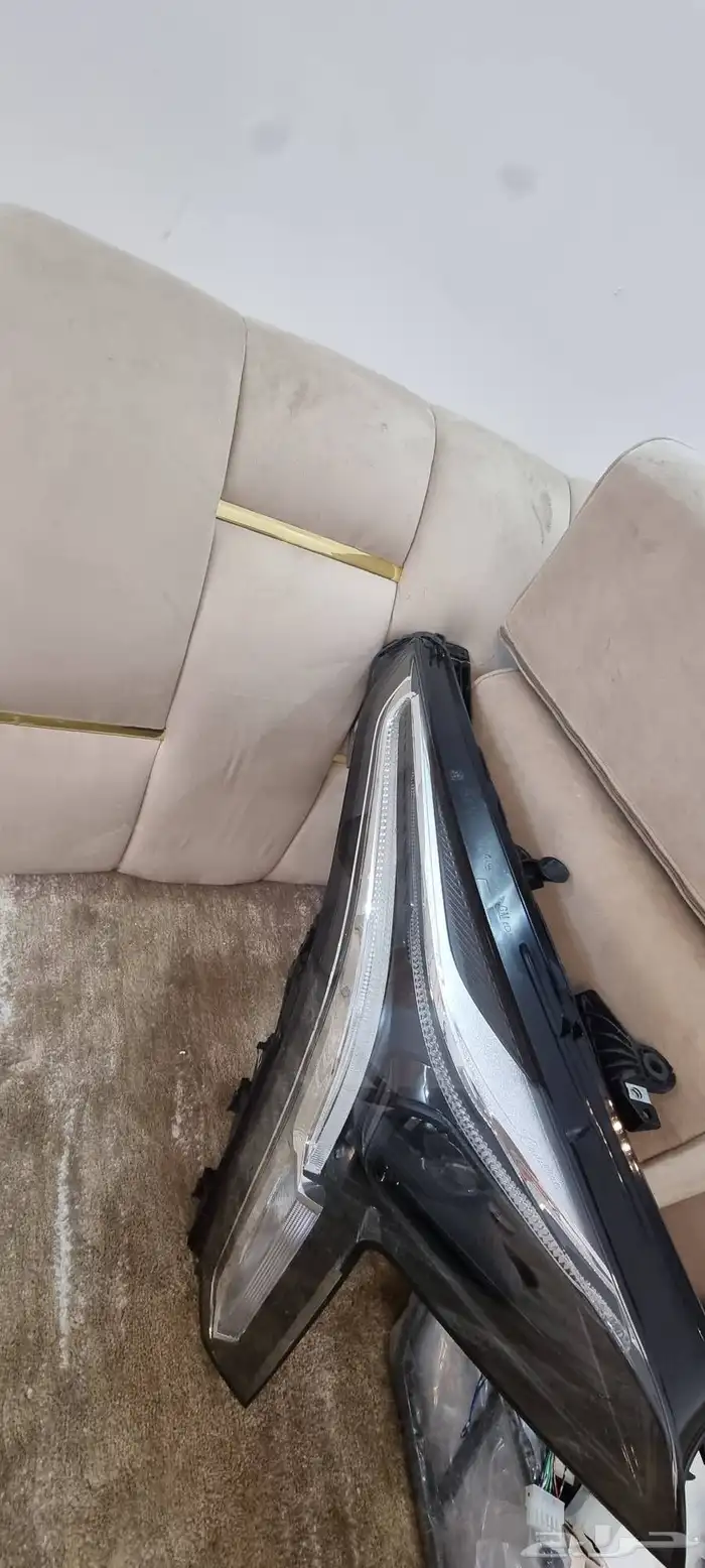 شمعه كاديلاك XT4 0