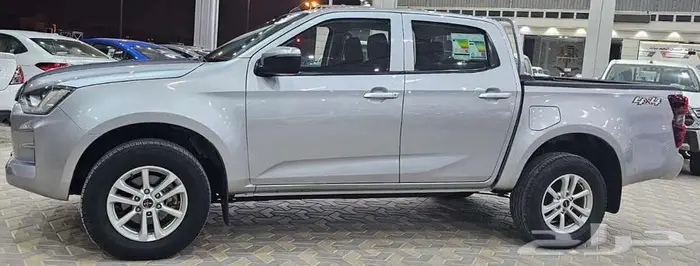 ايسوزو ديماكس غمارتين ديزل 2022 دبل LS 7