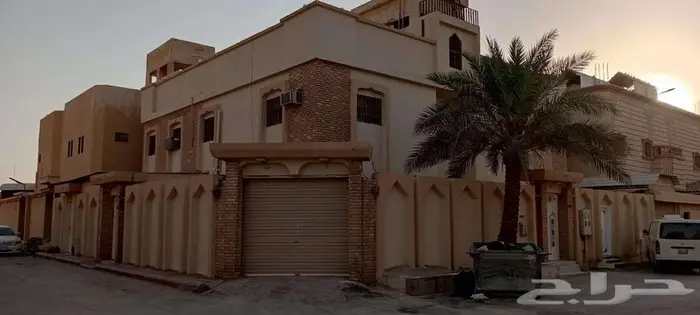 فيلا للبيع دورين وملحق بحي طويق 1