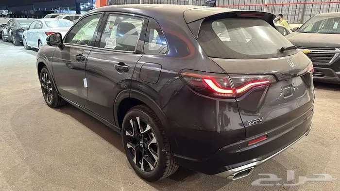 هوندا زد ار في ZRV موديل 2024 LX 3