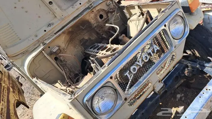 للبيع قطع شاص وربع من مديل 84 وتحت كل القطع فيه 27