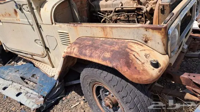 للبيع قطع شاص وربع من مديل 84 وتحت كل القطع فيه 39