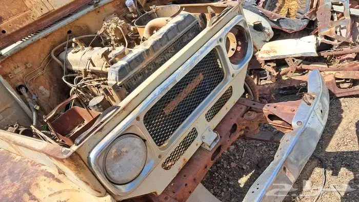 للبيع قطع شاص وربع من مديل 84 وتحت كل القطع فيه 56