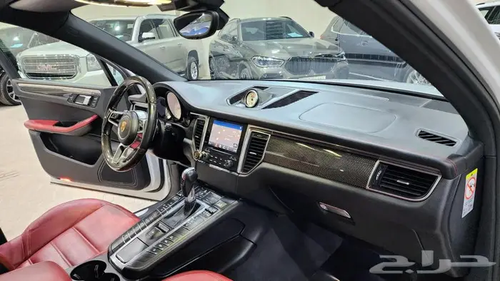 بورش ماكان GTS 2017 23