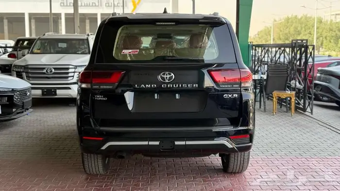 لاند كرورز GXR L4 بنزين 2025 سعودي كاش وتمويل بطاقة جمركيه 5