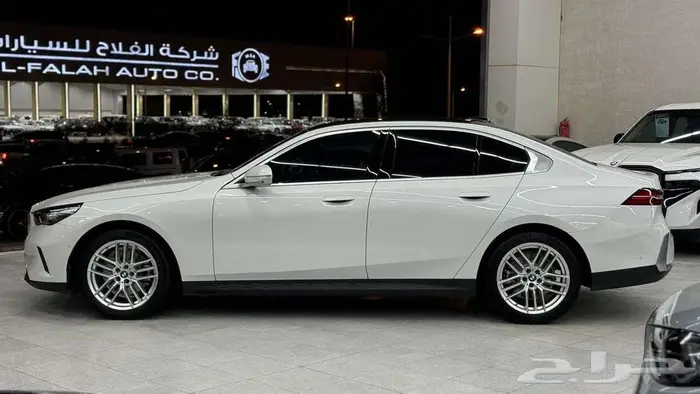 2024بي ام دبليو 520 ال اي MBW 520I 4