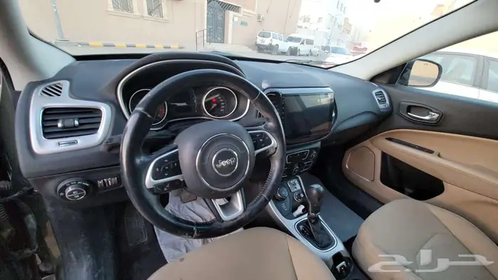 جيب كومباس 2019 على السوم 12